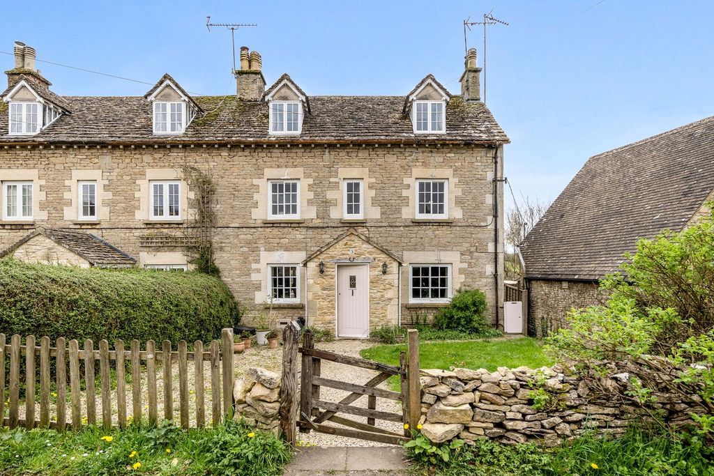 Property photo 1 of 21