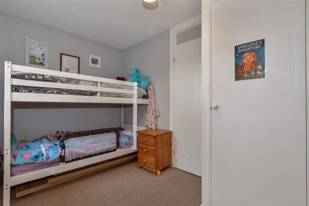 Property photo 1 of 10 Bedroom 2