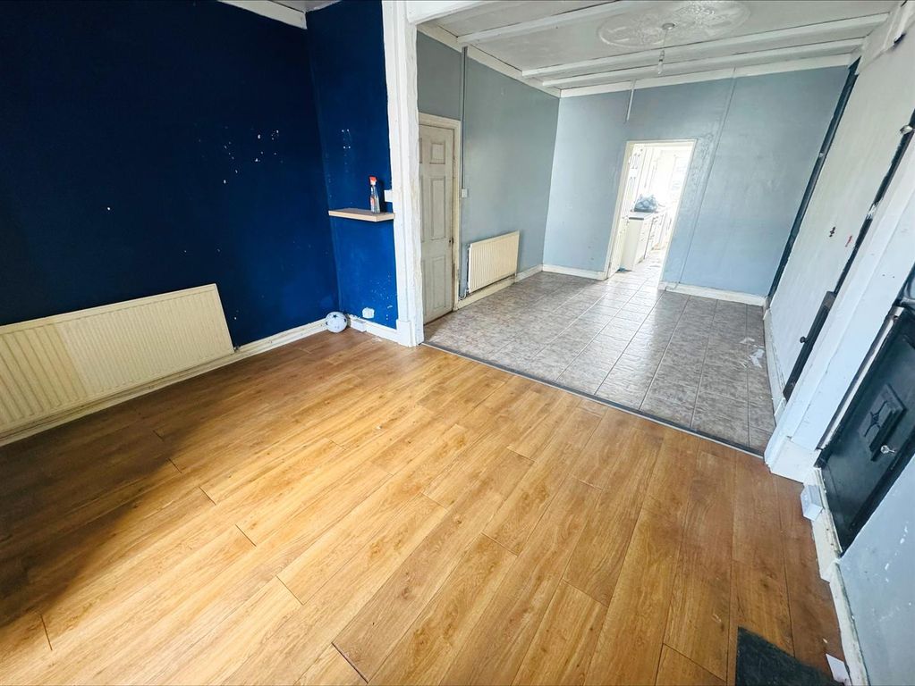 Property photo 3 of 21