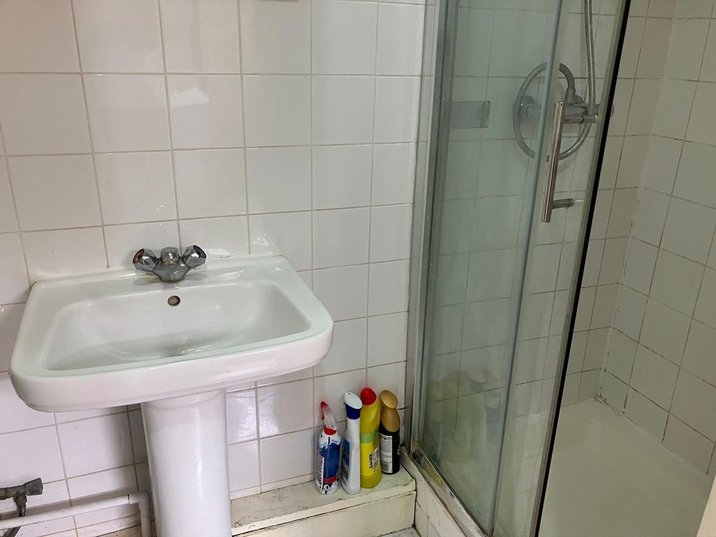 Property photo 3 of 3