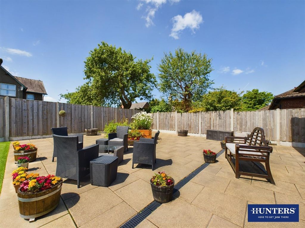 Property photo 2 of 19 Rear Garden