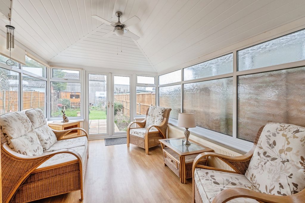 Property photo 3 of 15 Conservatory