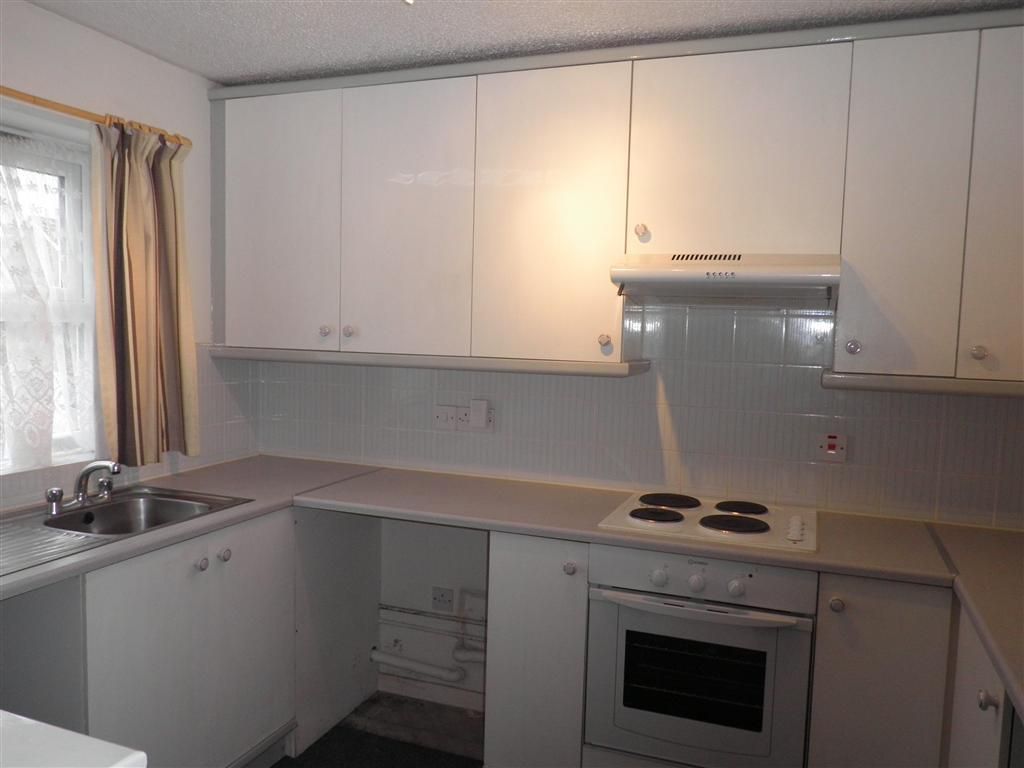 Property photo 2 of 4 Kitchen
