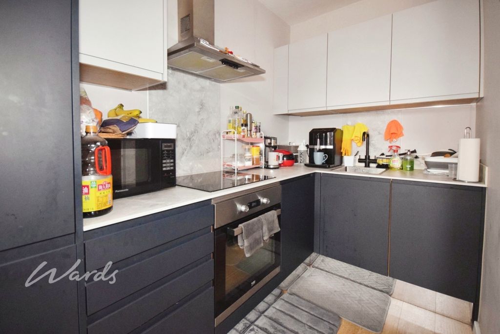 Property photo 2 of 5 Kitchen