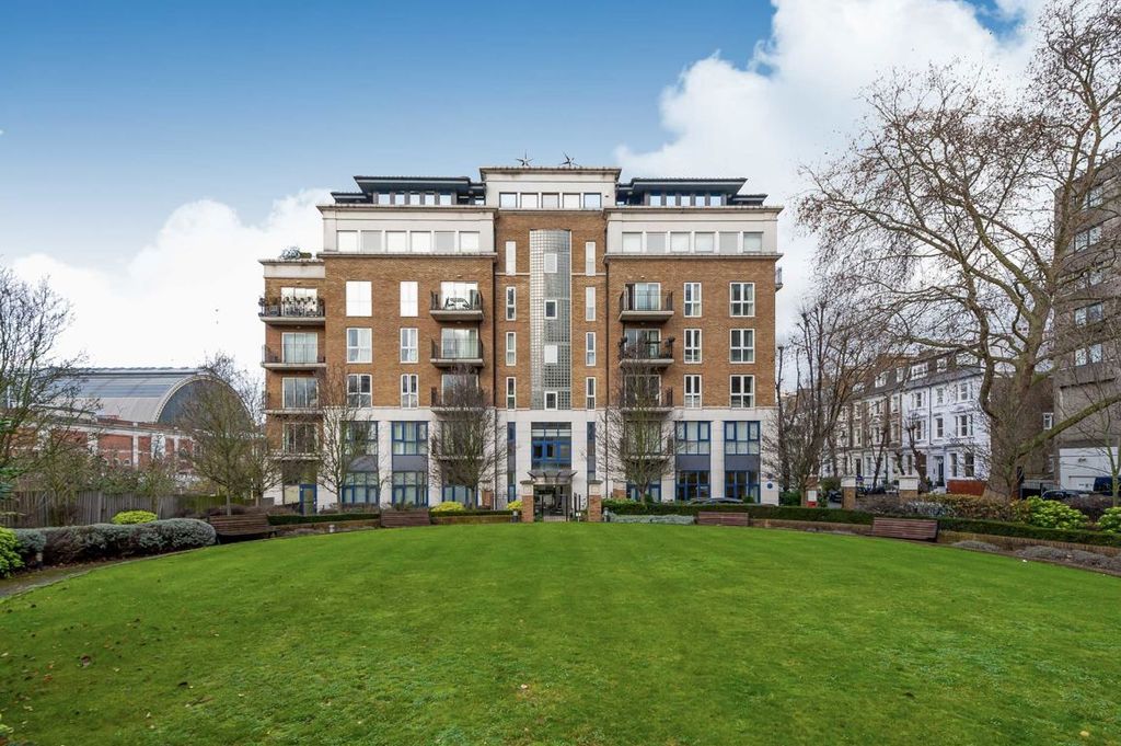 Property photo 1 of 7