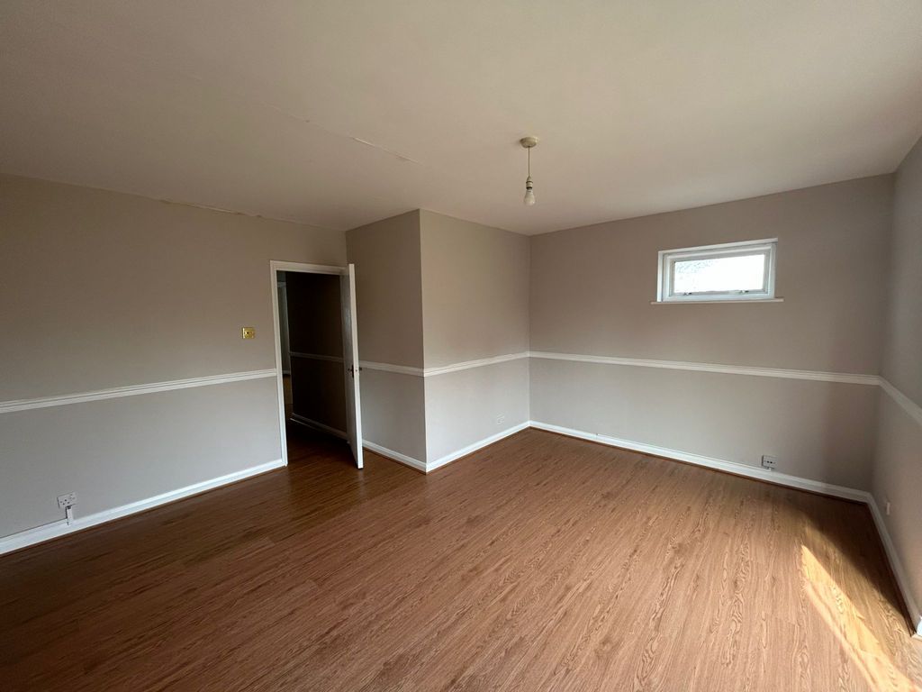 Property photo 2 of 4 Gallery