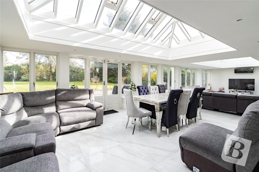 Property photo 3 of 26 Dining/Family Room