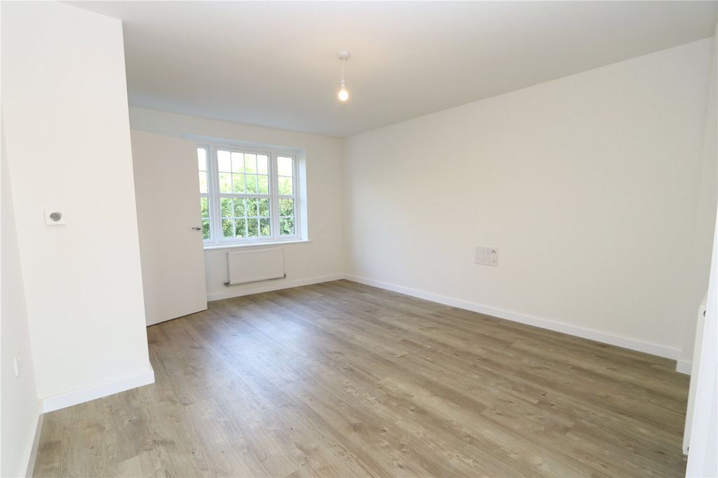 Property photo 2 of 10 Picture No. 08