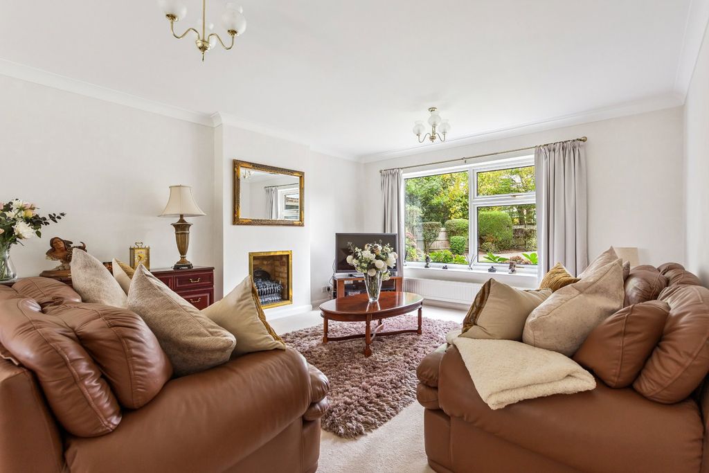 Property photo 3 of 19