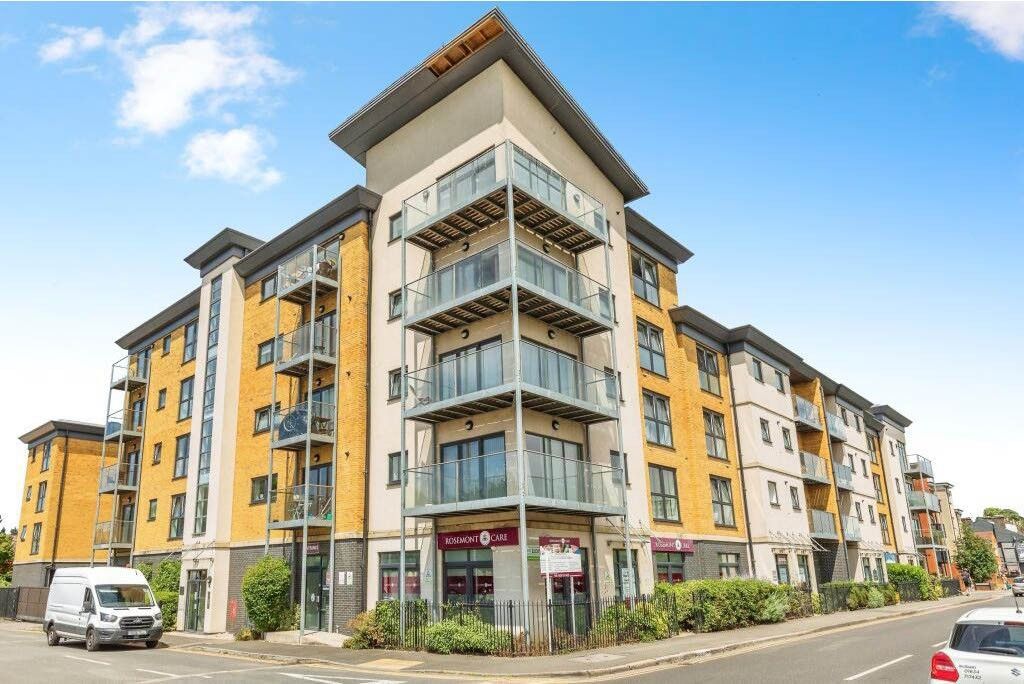 Property photo 1 of 9 Front