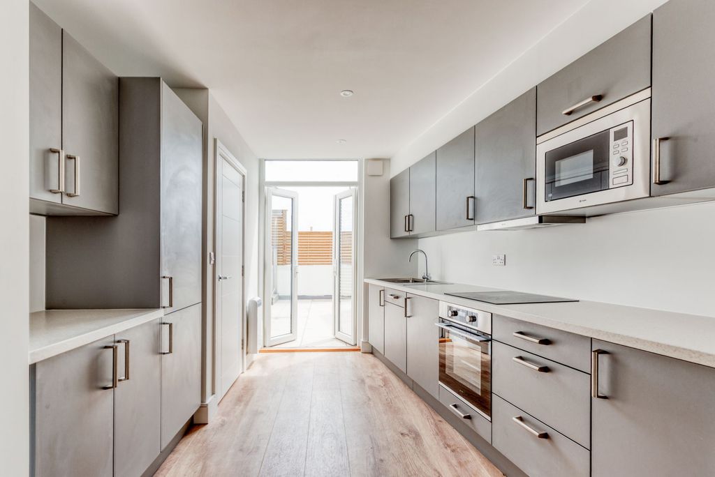 Additional image 5 of 2 bed flat for sale6 Apex Apartments, St Helier JE2