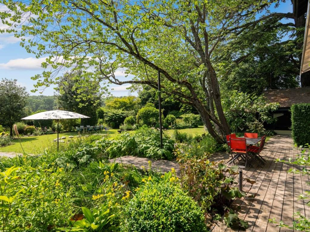 Property photo 3 of 7