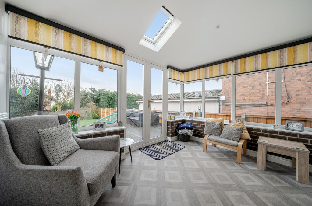 Property photo 2 of 20 -699460A2E9419-l-1409965-13-6993571Eb0d17