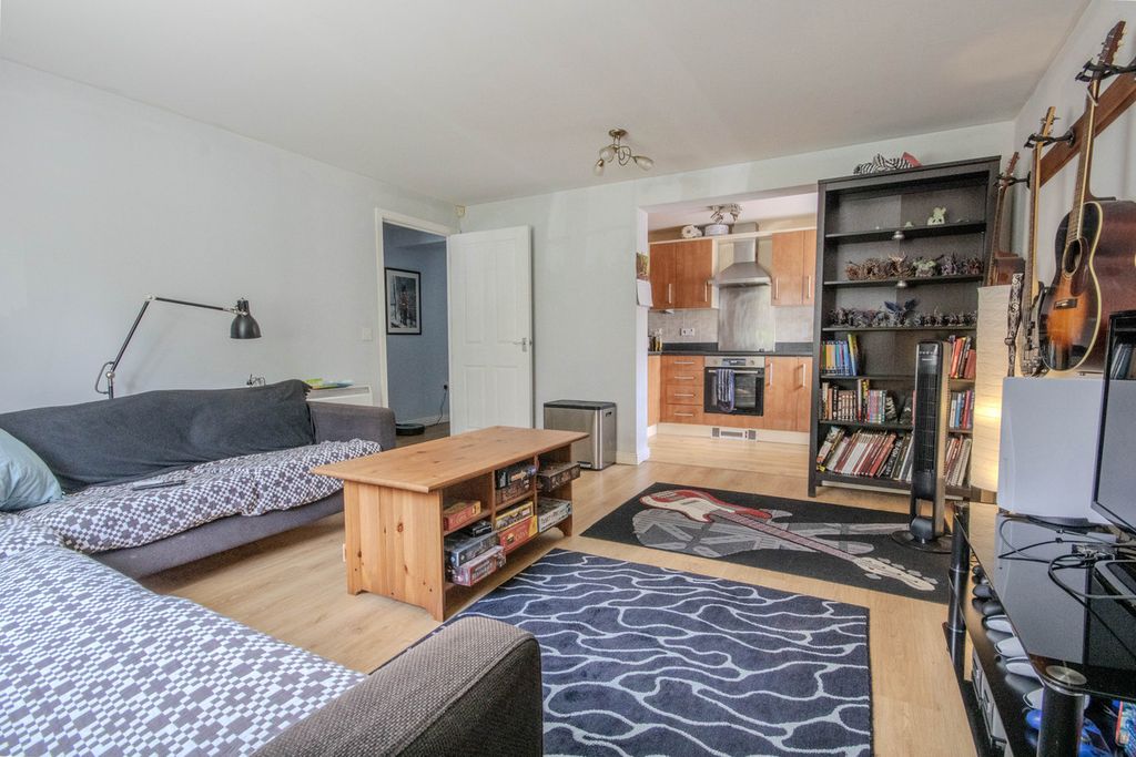 Property photo 3 of 14