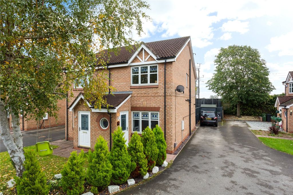 Property photo 1 of 10 Photo