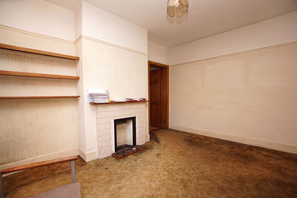 Property photo 3 of 16 Dining Room