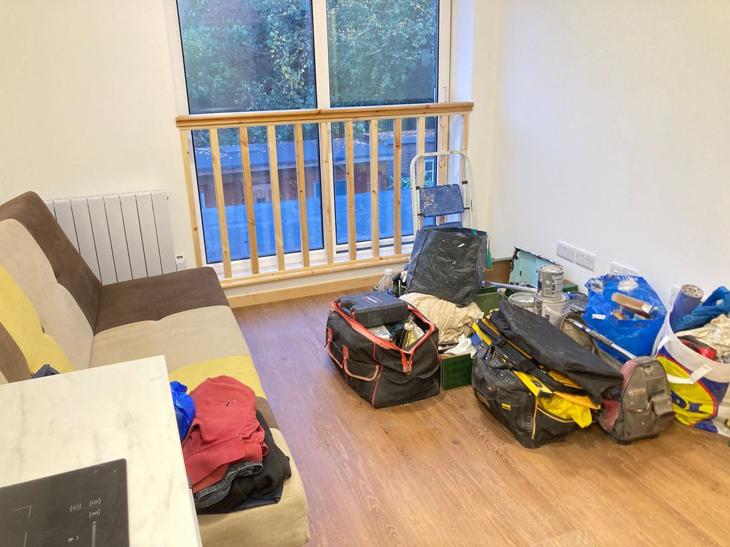 Property photo 3 of 9