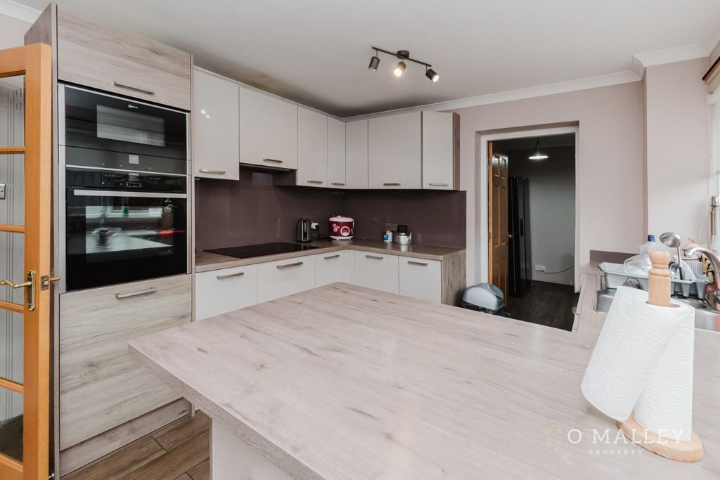 Property photo 2 of 12 Kitchen/Diner