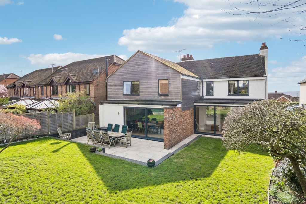 Property photo 3 of 25 Photo 5