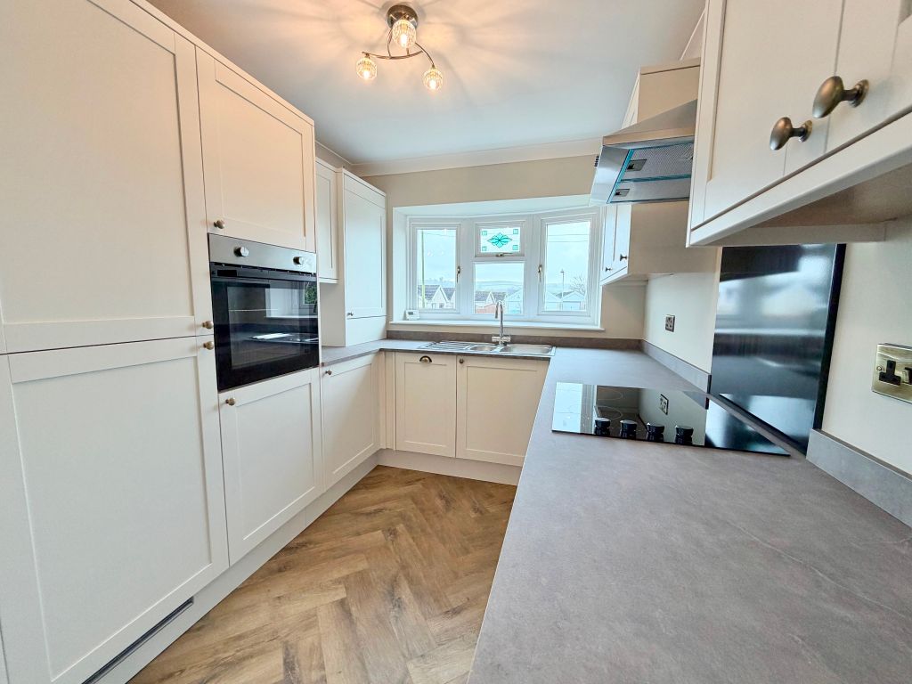 Property photo 3 of 27