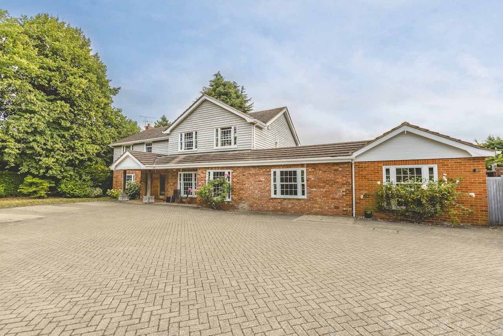 Property photo 1 of 30