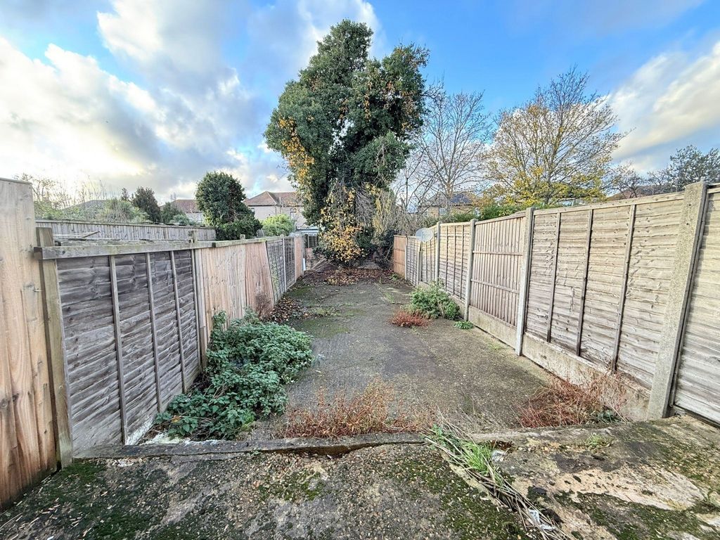 Property photo 2 of 9 Gallery