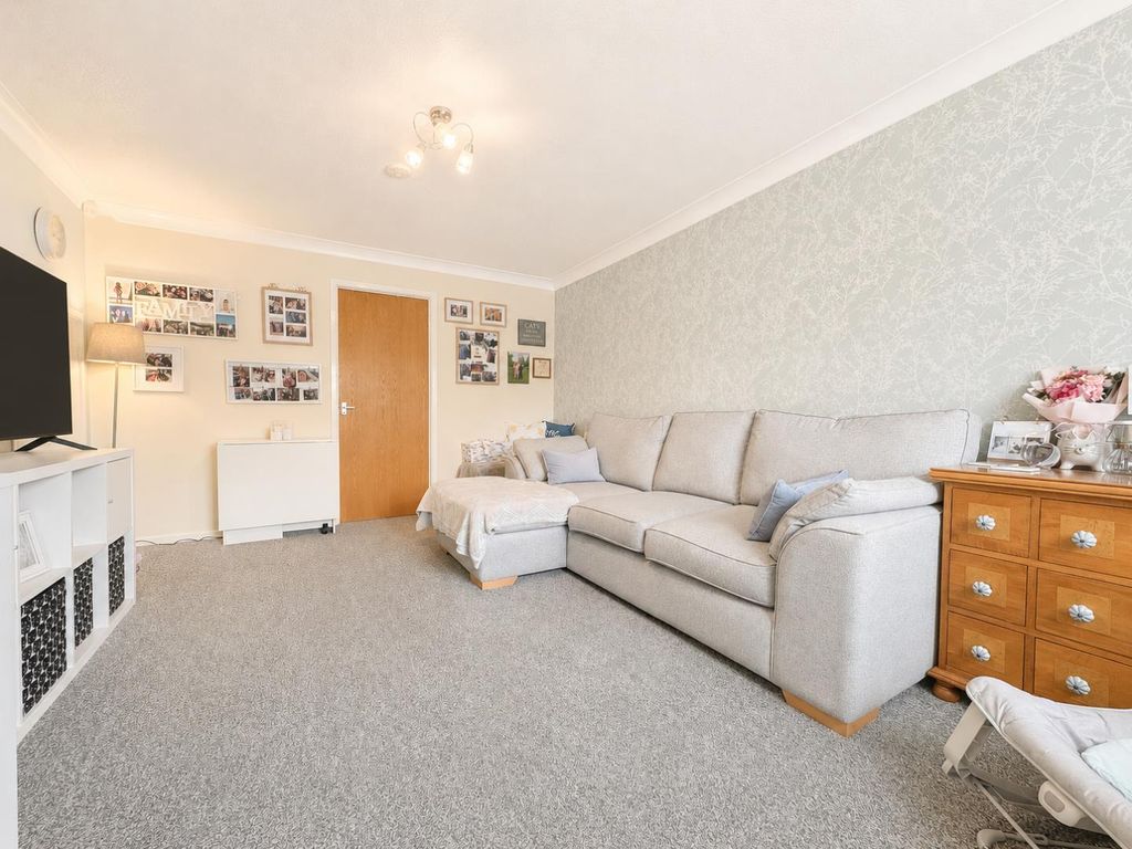 Property photo 3 of 14