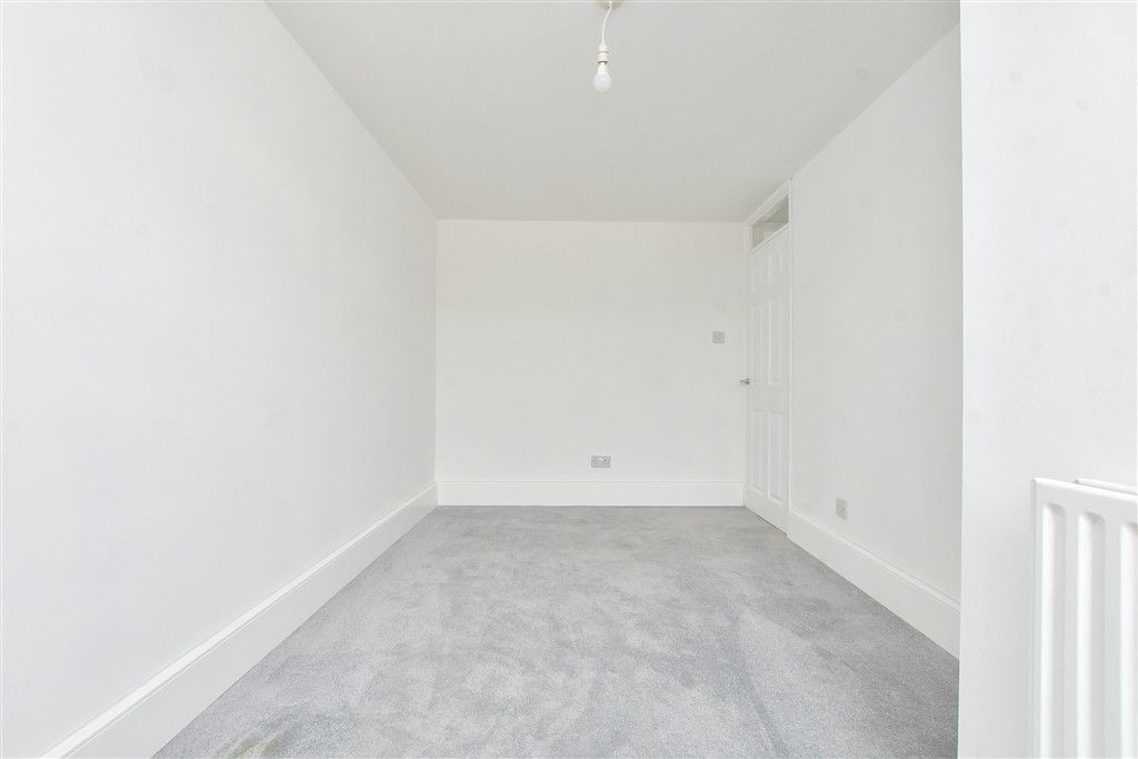 Property photo 1 of 11 Bedroom