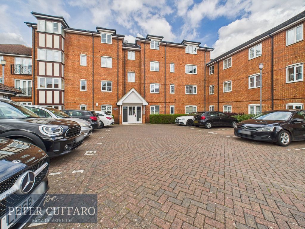Property photo 1 of 10