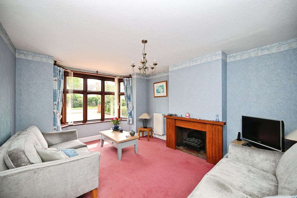 Property photo 3 of 23