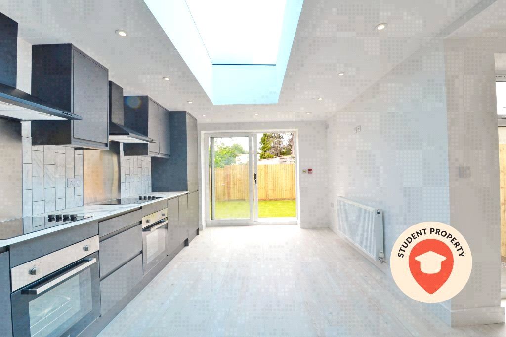 Property photo 1 of 16 Picture No. 04