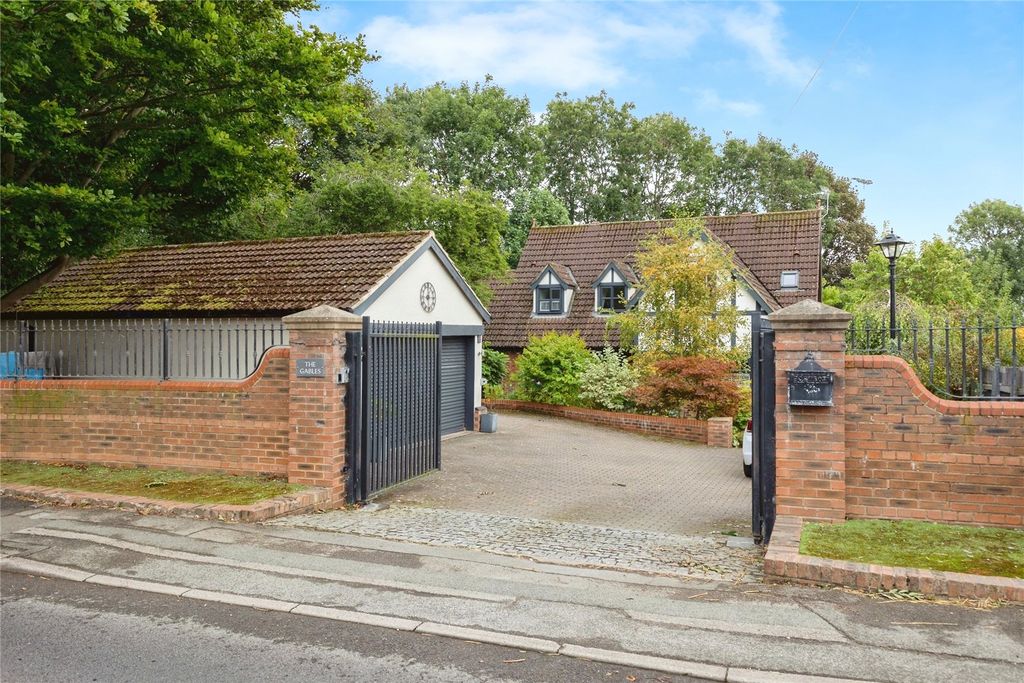 Property photo 1 of 17 Picture No. 22