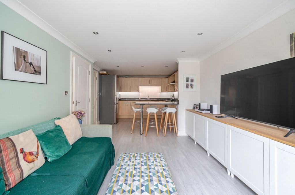 Property photo 2 of 16 1341241-4-68Af504...