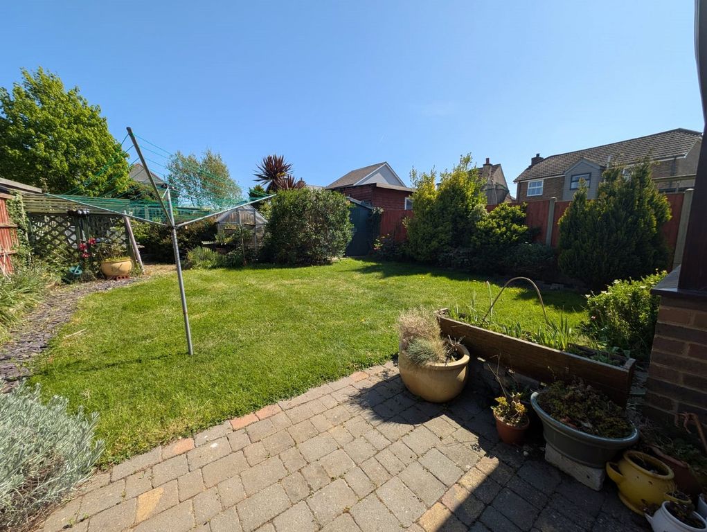 Property photo 3 of 17 Picture No. 05