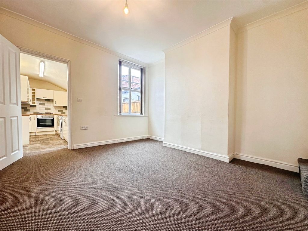 Property photo 3 of 9 Dining Room