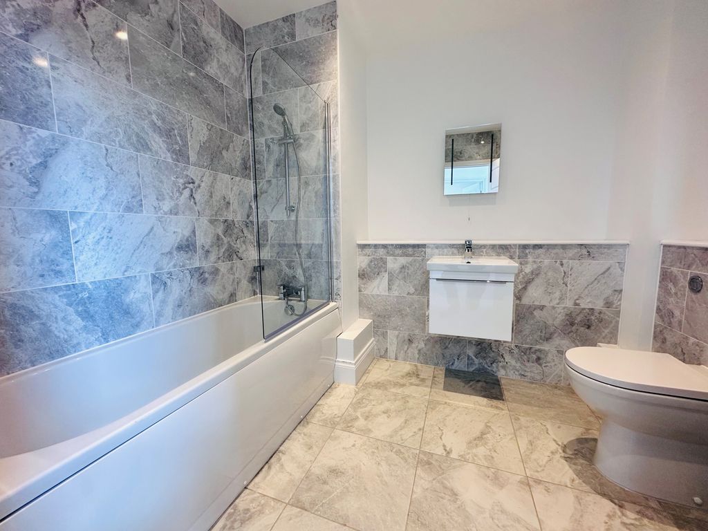 Property photo 1 of 5 Bathroom
