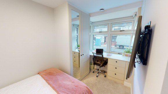 Property photo 3 of 18 8975375.Jpg