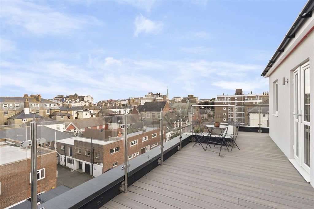 Property photo 2 of 11 Img_3464.Jpg