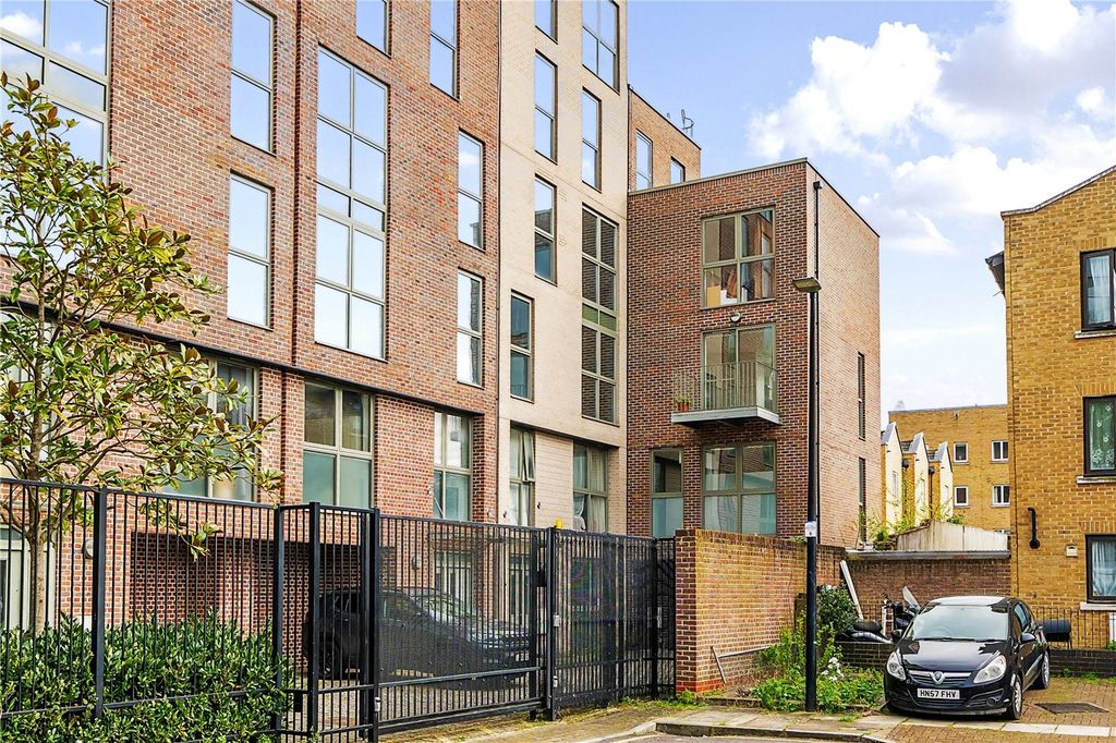 Property photo 1 of 19 Picture No. 83