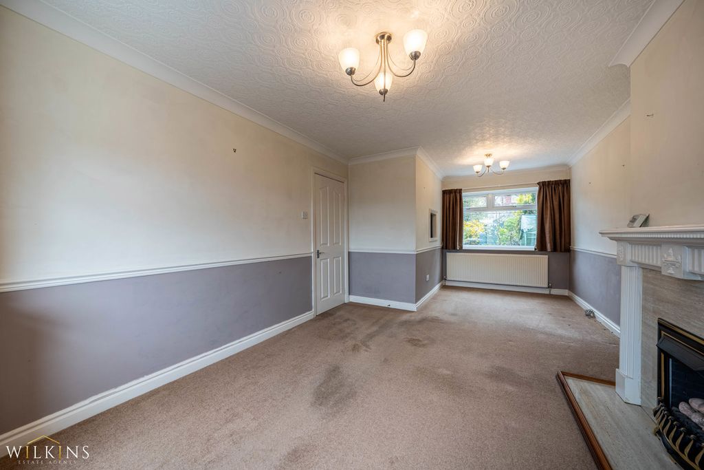 Additional image 4 of 3 bed semi-detached house for saleBirch Grove, Birchmoor, Tamworth, Warwickshire B78