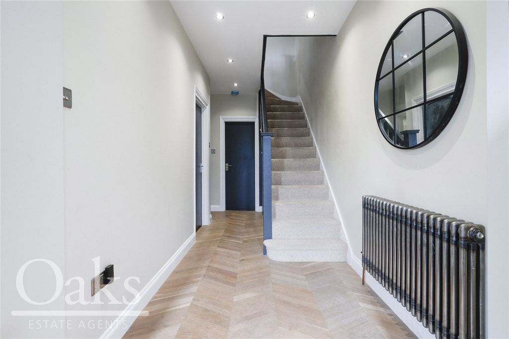 Property photo 2 of 15 Picture No. 14