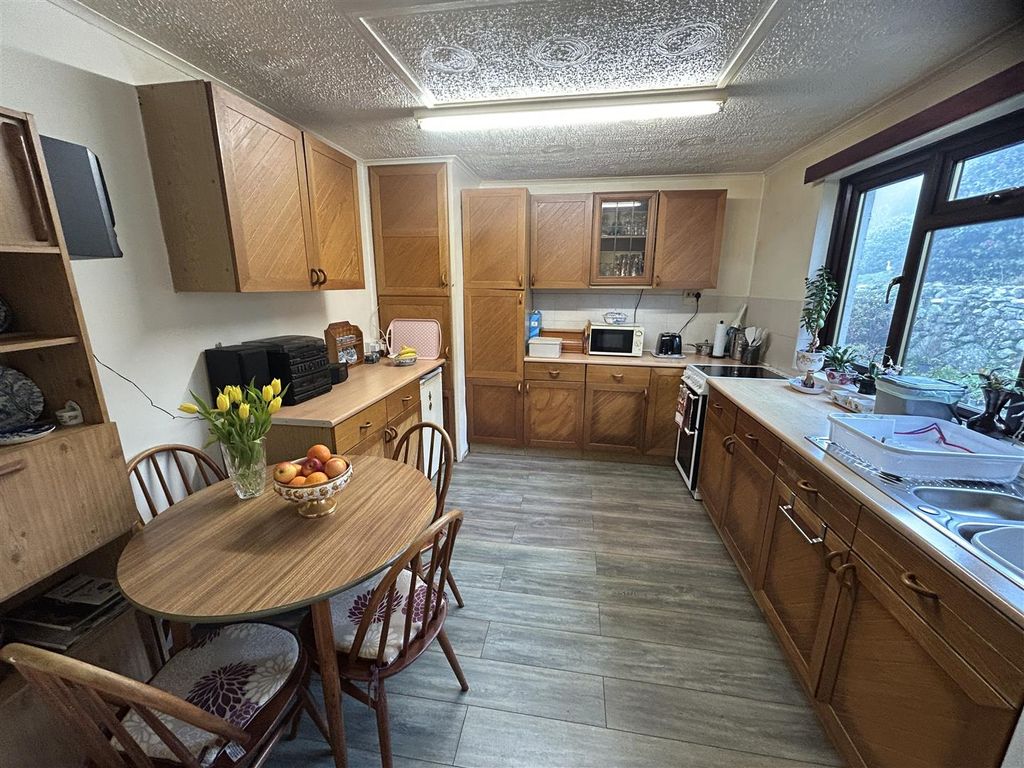 Property photo 3 of 39 Img_5969.Jpg