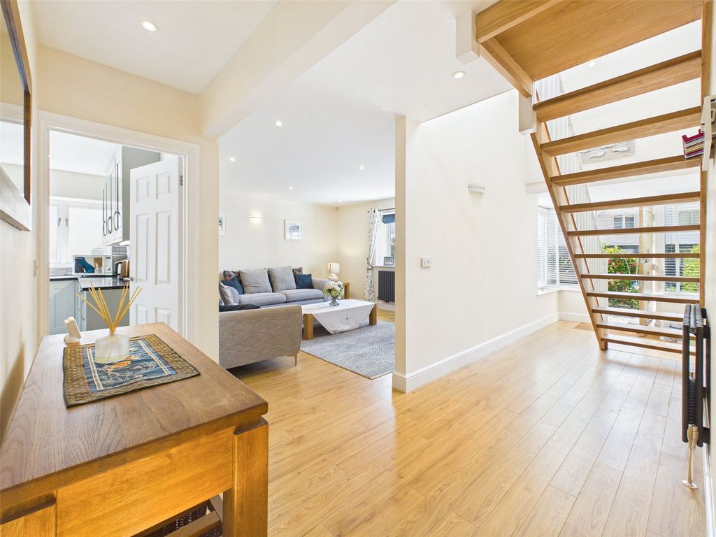 Property photo 3 of 20 Picture No. 21