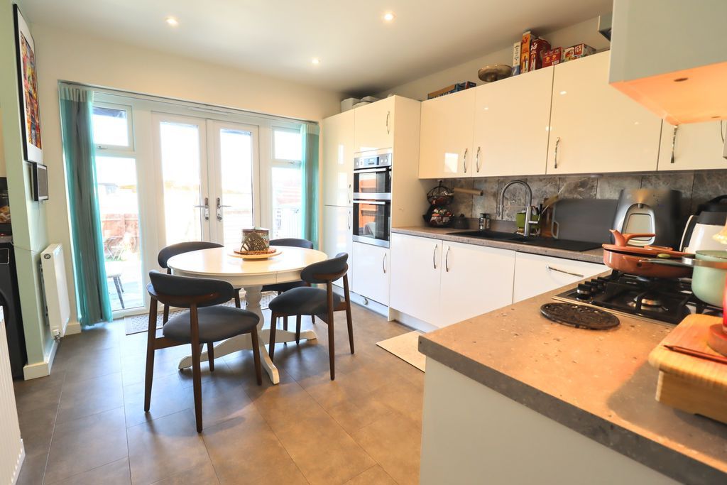 Property photo 2 of 10 Kitchen/Diner