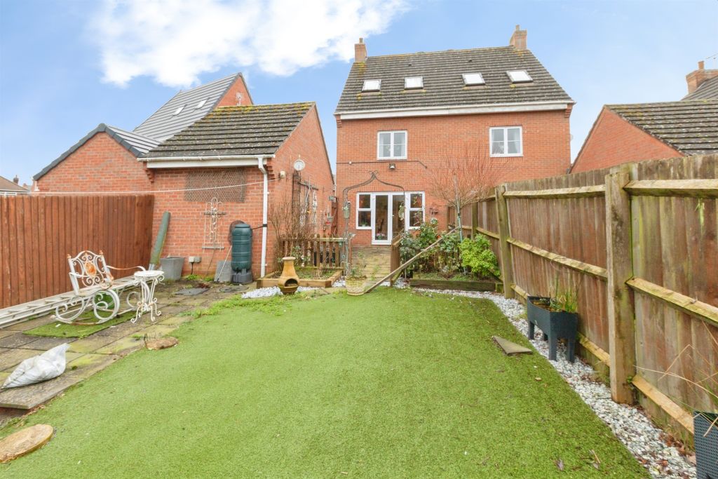 Property photo 3 of 18