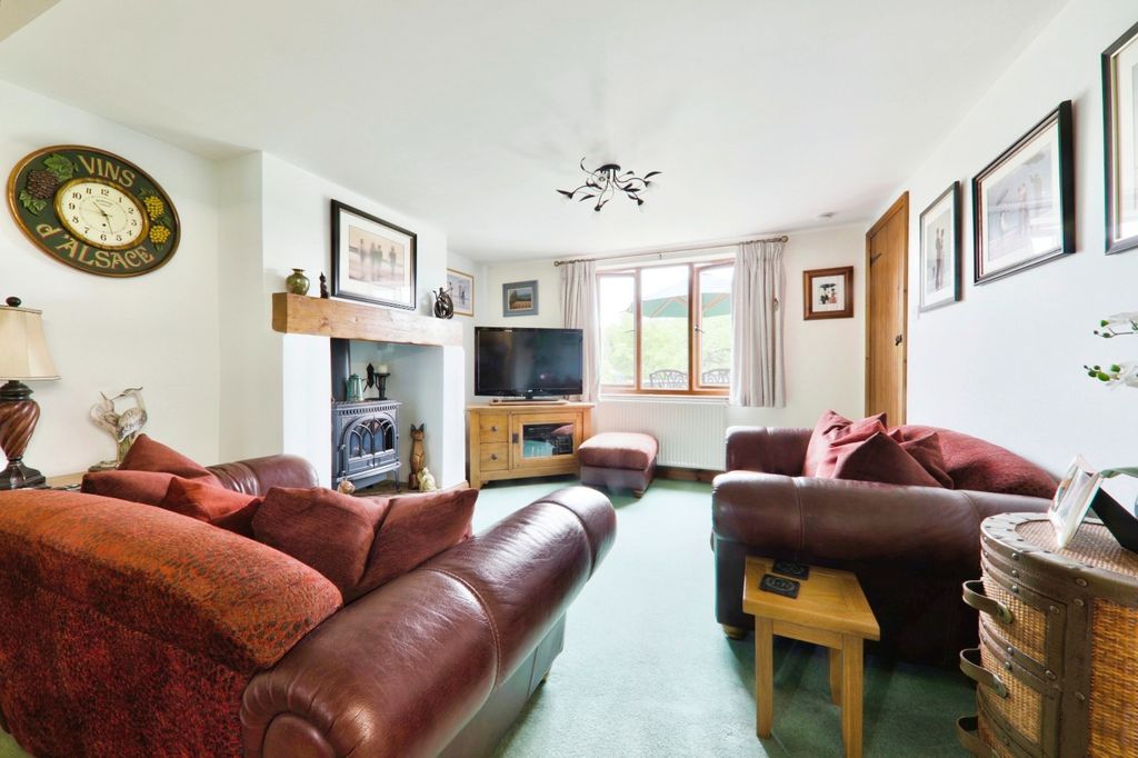 Property photo 3 of 19 3237379