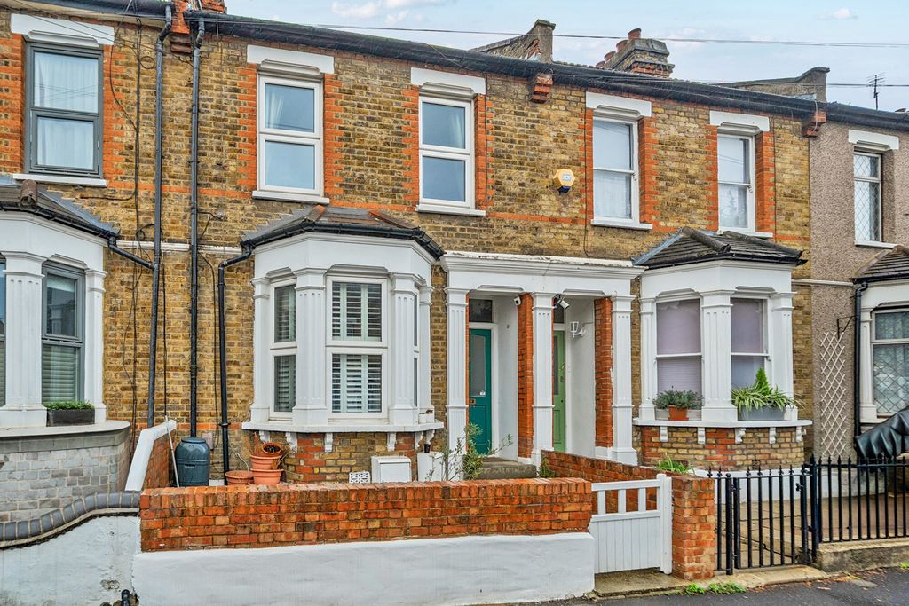 Property photo 1 of 19 1537497-3-1A15Df9...