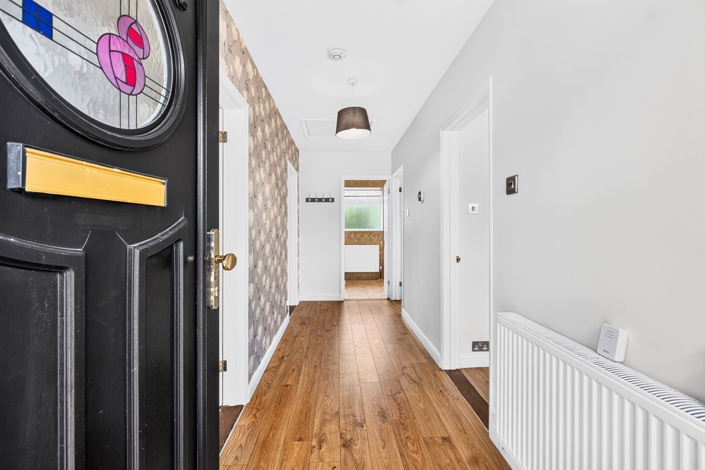 Property photo 2 of 19 A6706956