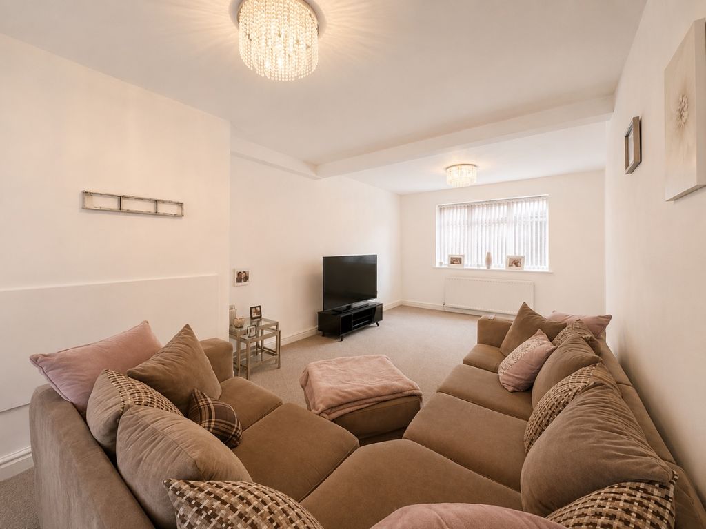 Property photo 2 of 12 5166733