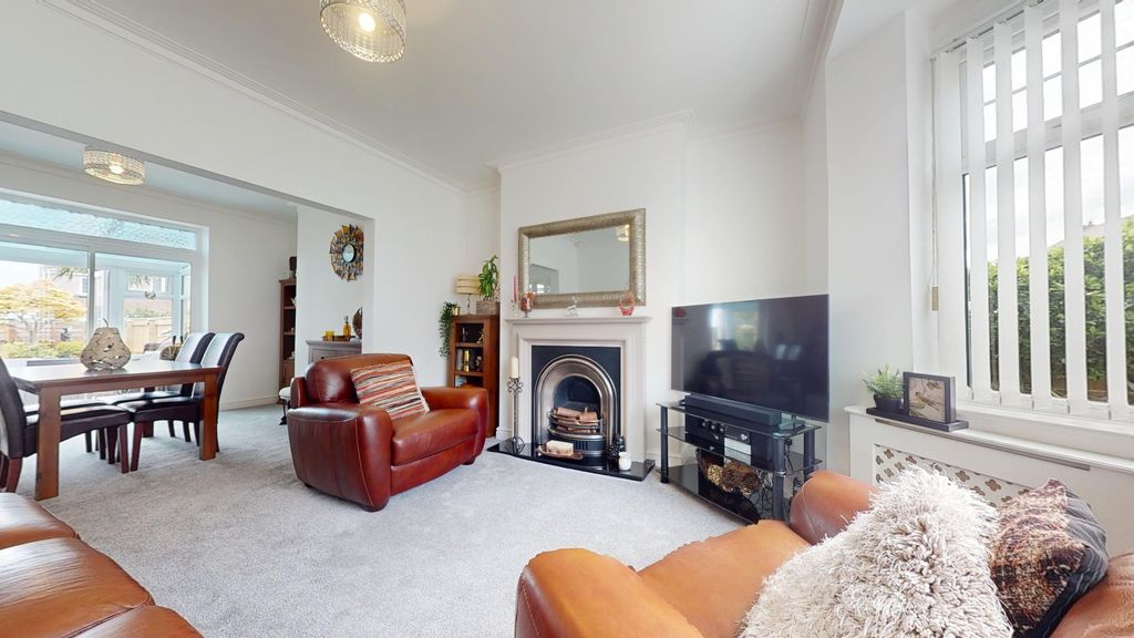 Property photo 2 of 28 4746083